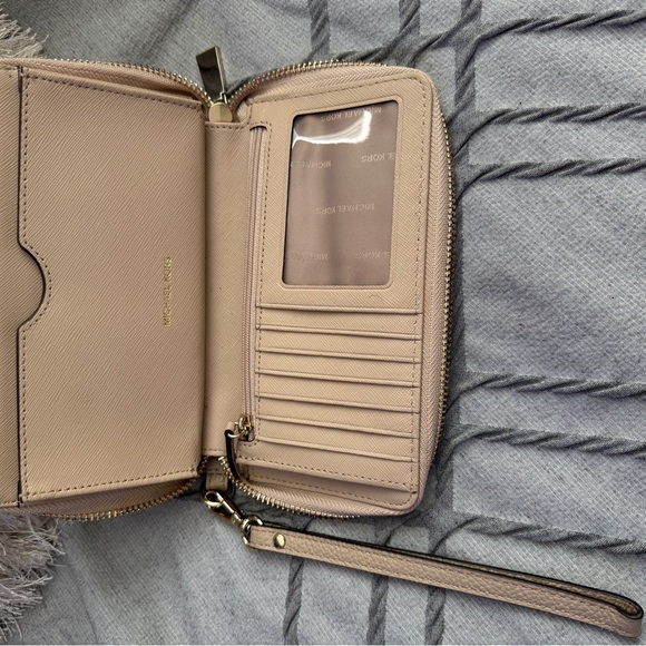 Michael Kors Cream Pebbled Leather Wallet - Picture 3 of 6